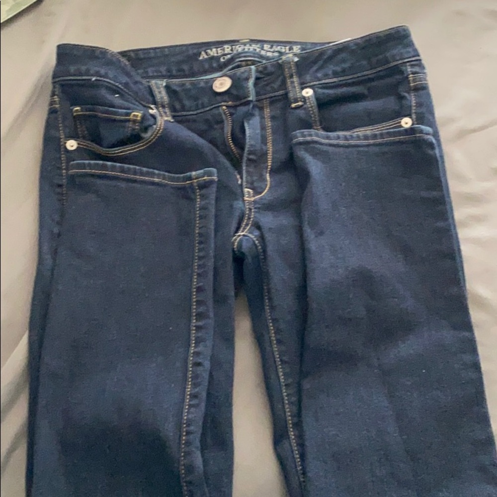 American eagle straight legged jeans